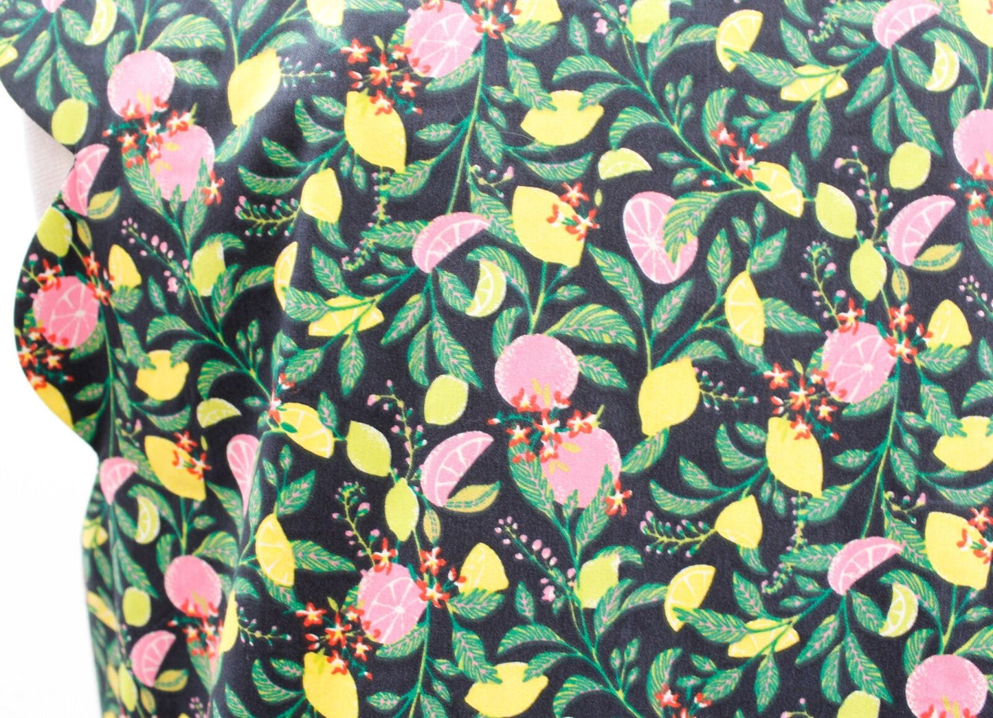 1901 Lemon Grapefruit Novelty Print Scalloped Trim Shell Tank Top Blouse PS SP