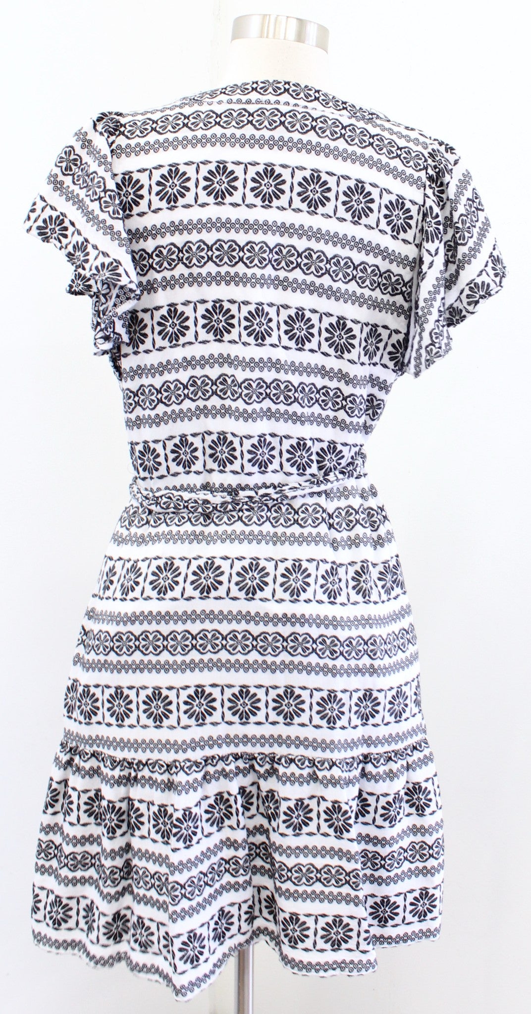 Ann Taylor Dobby Black White Floral Embroidered Flutter Sleeve Tie Waist Dress S