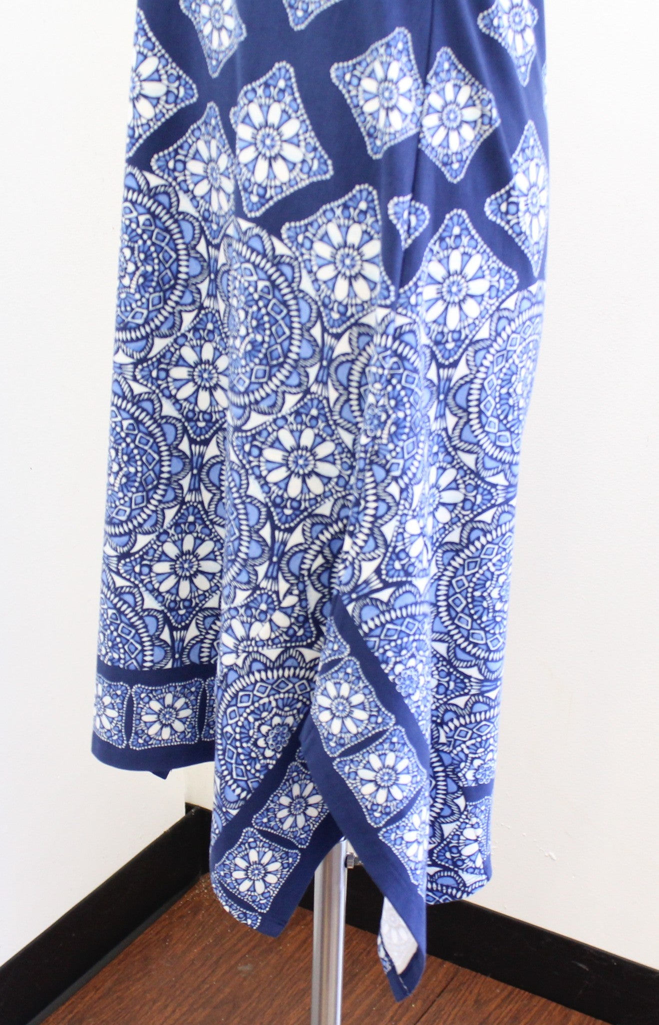 NWT Tommy Bahama Blue Medallion Print Asymmetric Handkerchief Hem Dress XXS 2XS