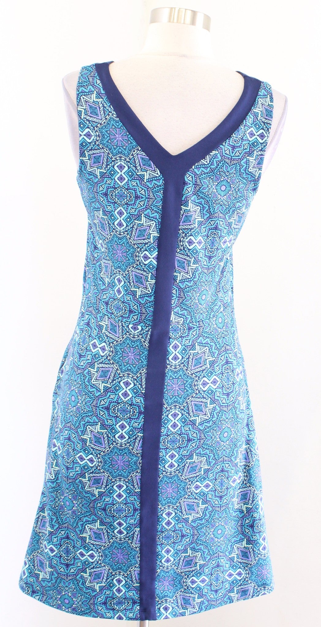 Title Nine Hillary Blue Geometric Print Athletic Dress Size S V Neck Sleeveless