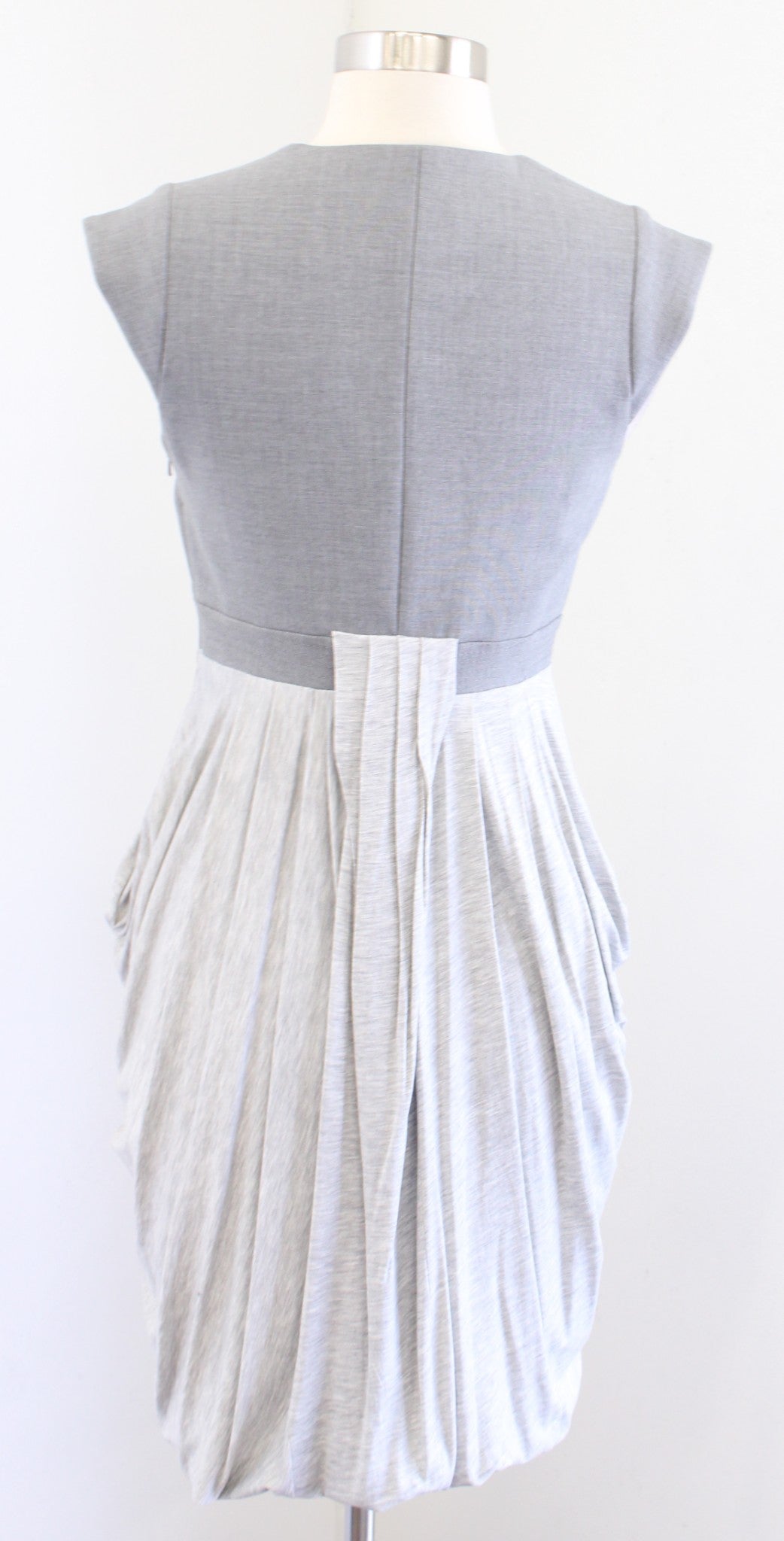 Karen Millen Gray Color Block Knit Contrast Draped Sheath Dress Size 6 V Neck