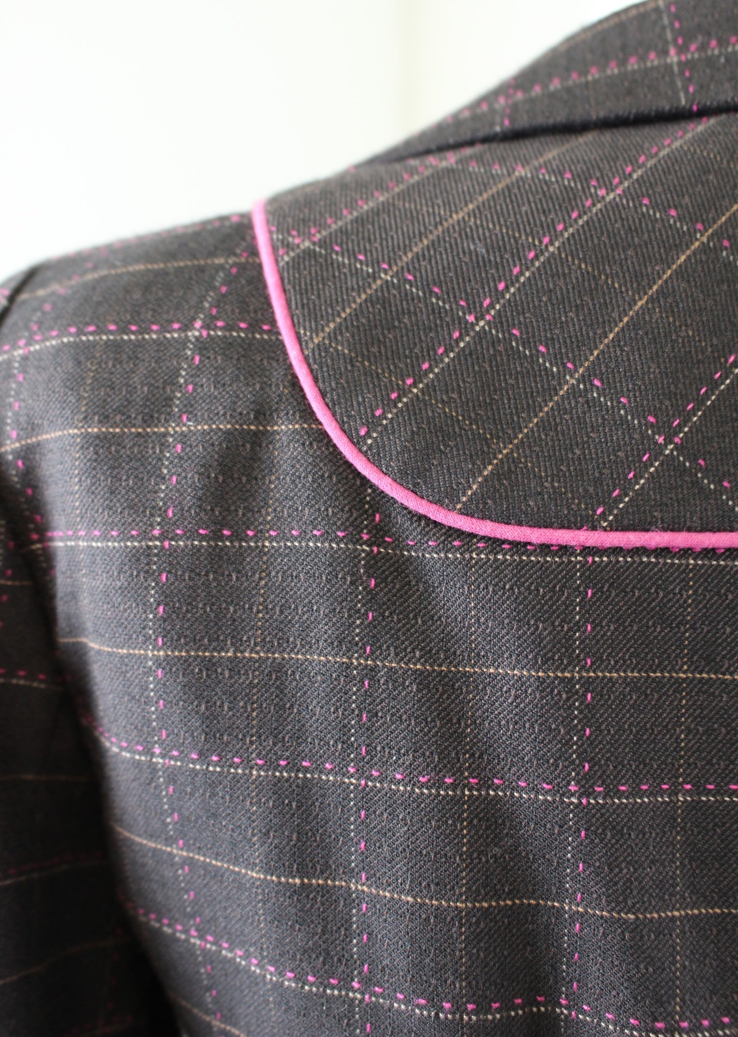 Vtg Nanette Lepore Brown Pink Plaid Bow Accent Blazer Jacket Size 2 Piped Trim