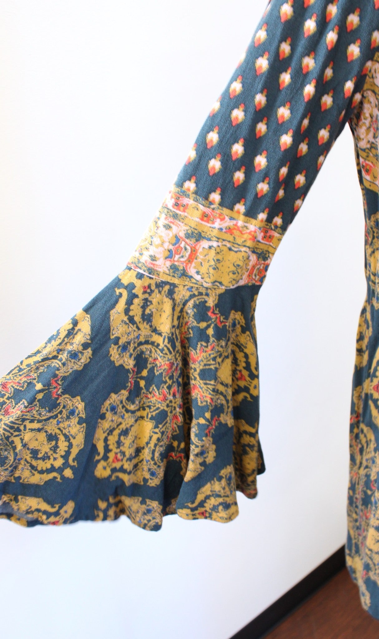 Free People Magic Mystery Printed Bell Sleeve Tunic Top Blouse Size S Teal Blue Long Sleeve