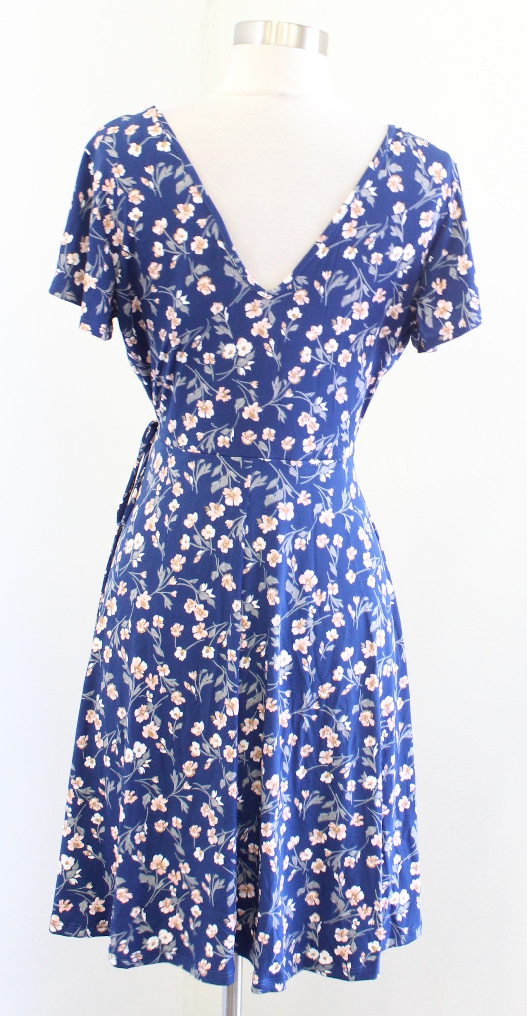 NWT Kaileigh Stitch Fix Blue Floral Jersey Knit Faux Wrap Dress Size S V Neck