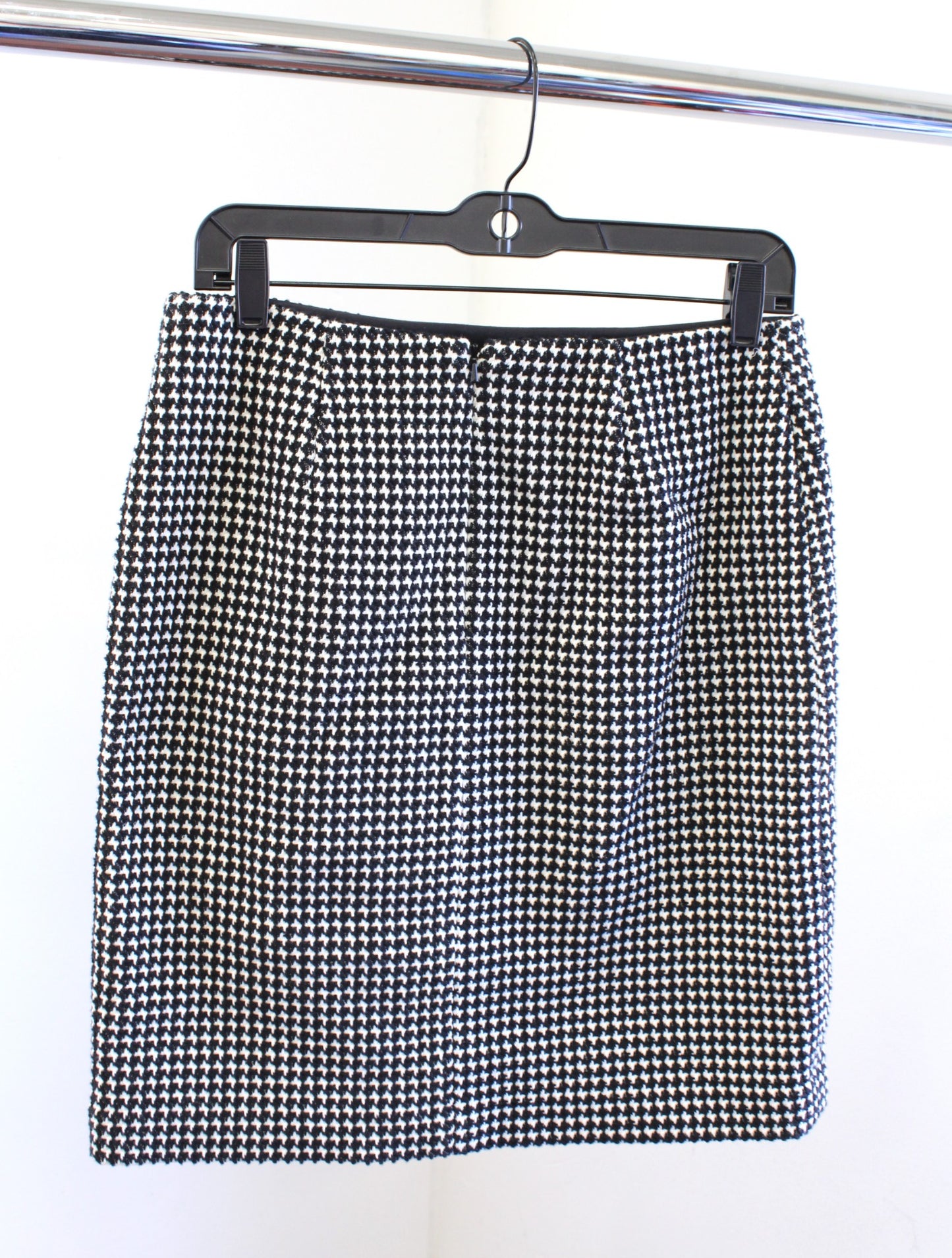 J McLaughlin Black Off White Woven Tweed Houndstooth Geometric Pencil Skirt Sz 4