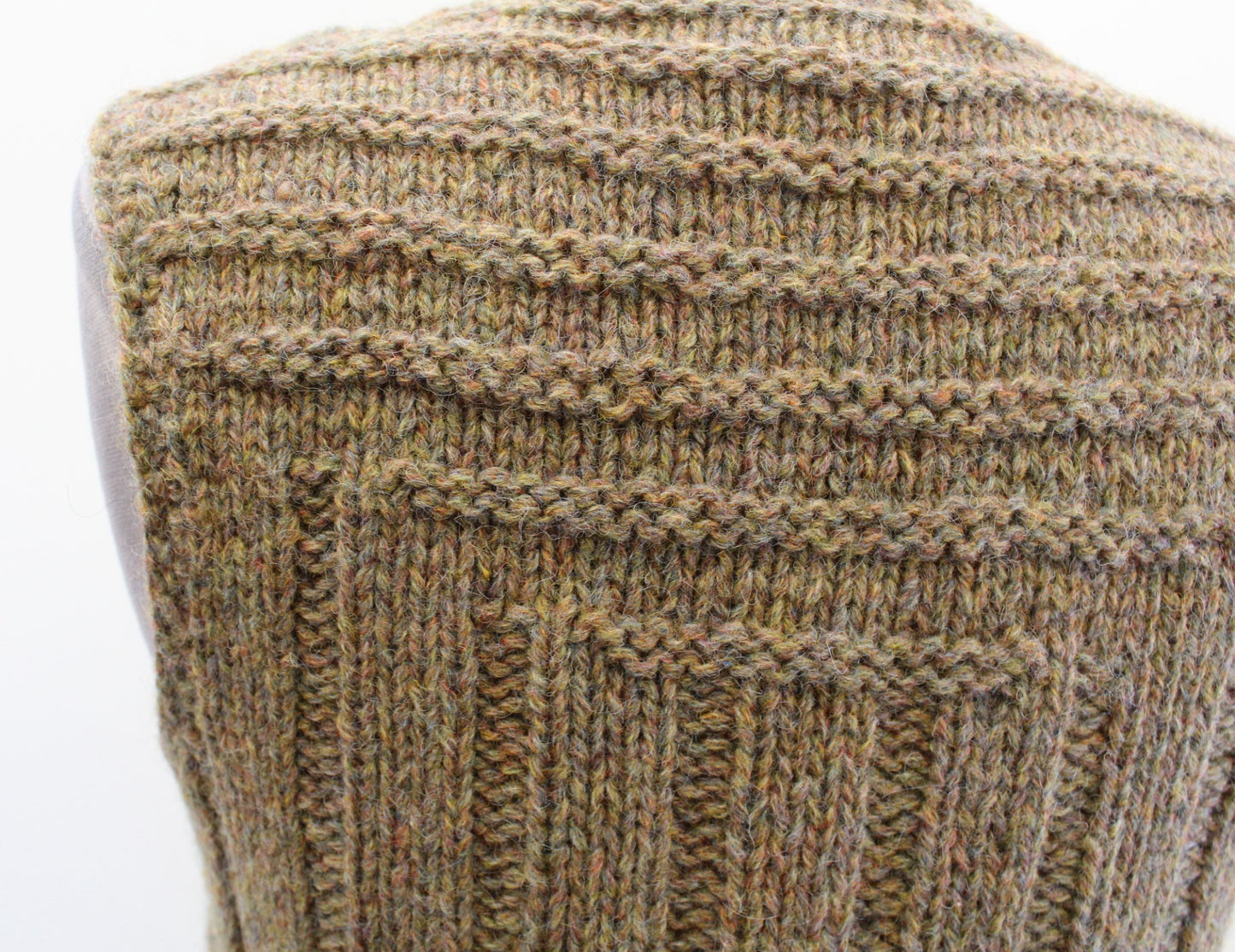 Vtg 90s Tan Multi Color Yarn Crochet Knit Shetland Wool Sweater Vest Size S Crop