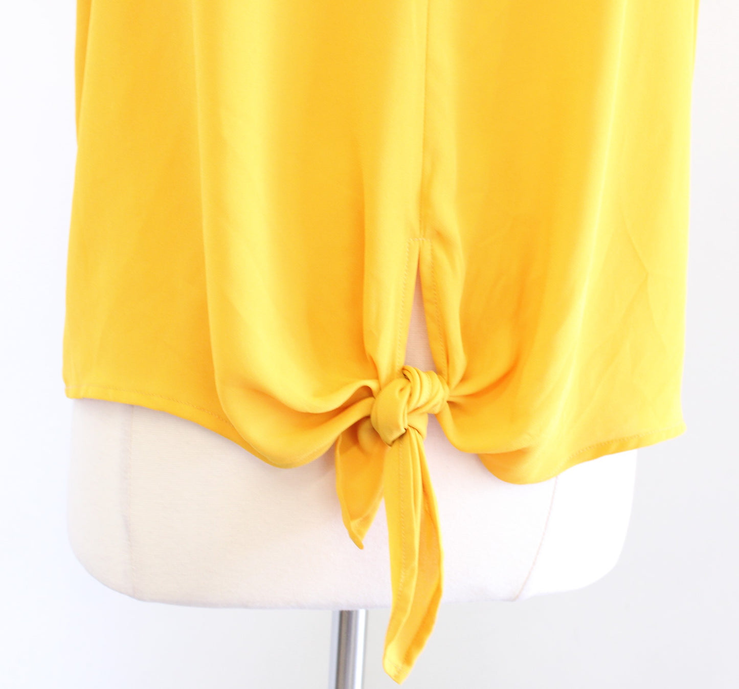 Madewell Novel Solid Yellow Short Sleeve Tie Front Top Blouse Size XL V Neck