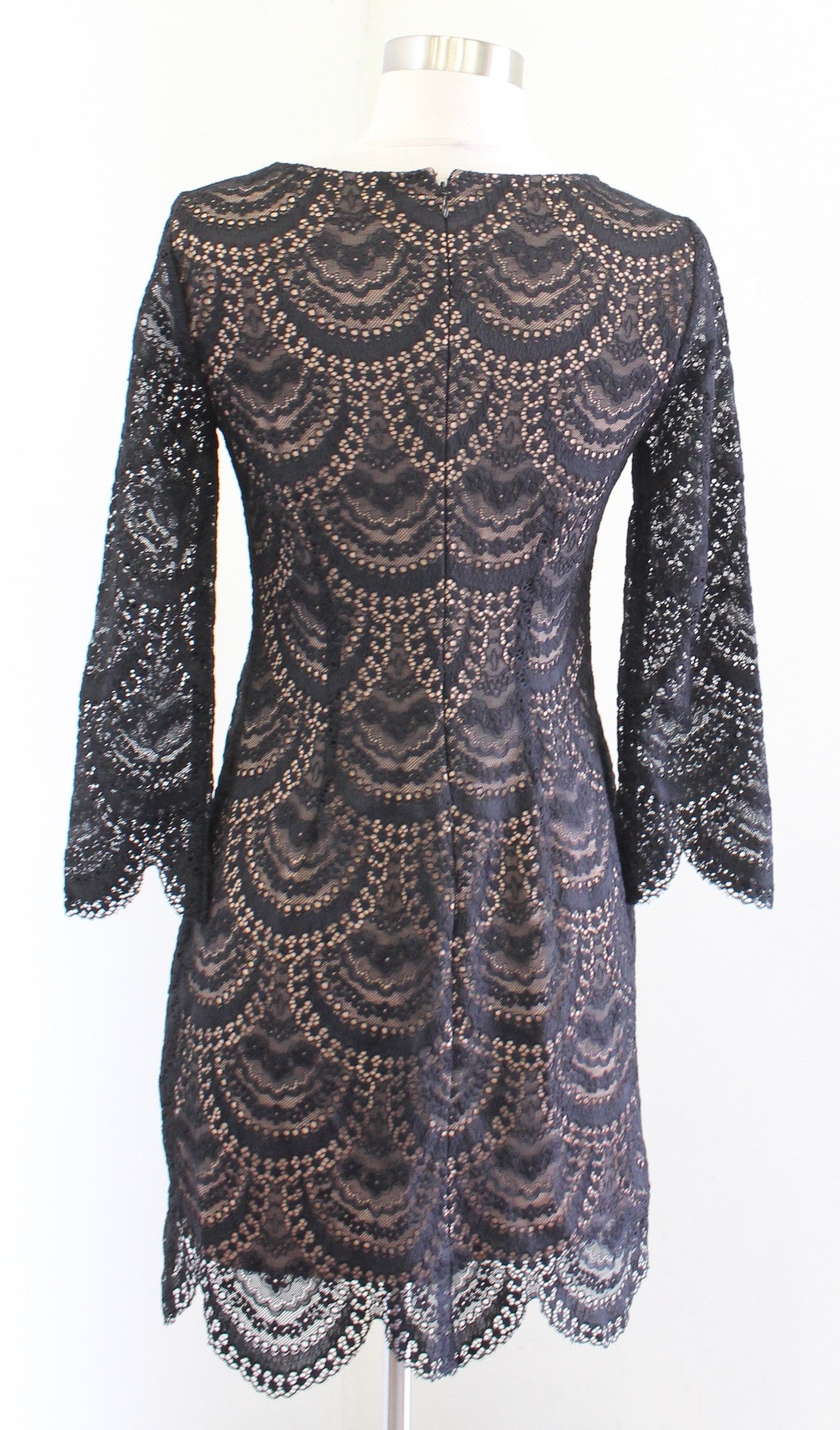 NWT For Love and Lemons Rosalita Black Scalloped Lace Keyhole Mini Dress Size S