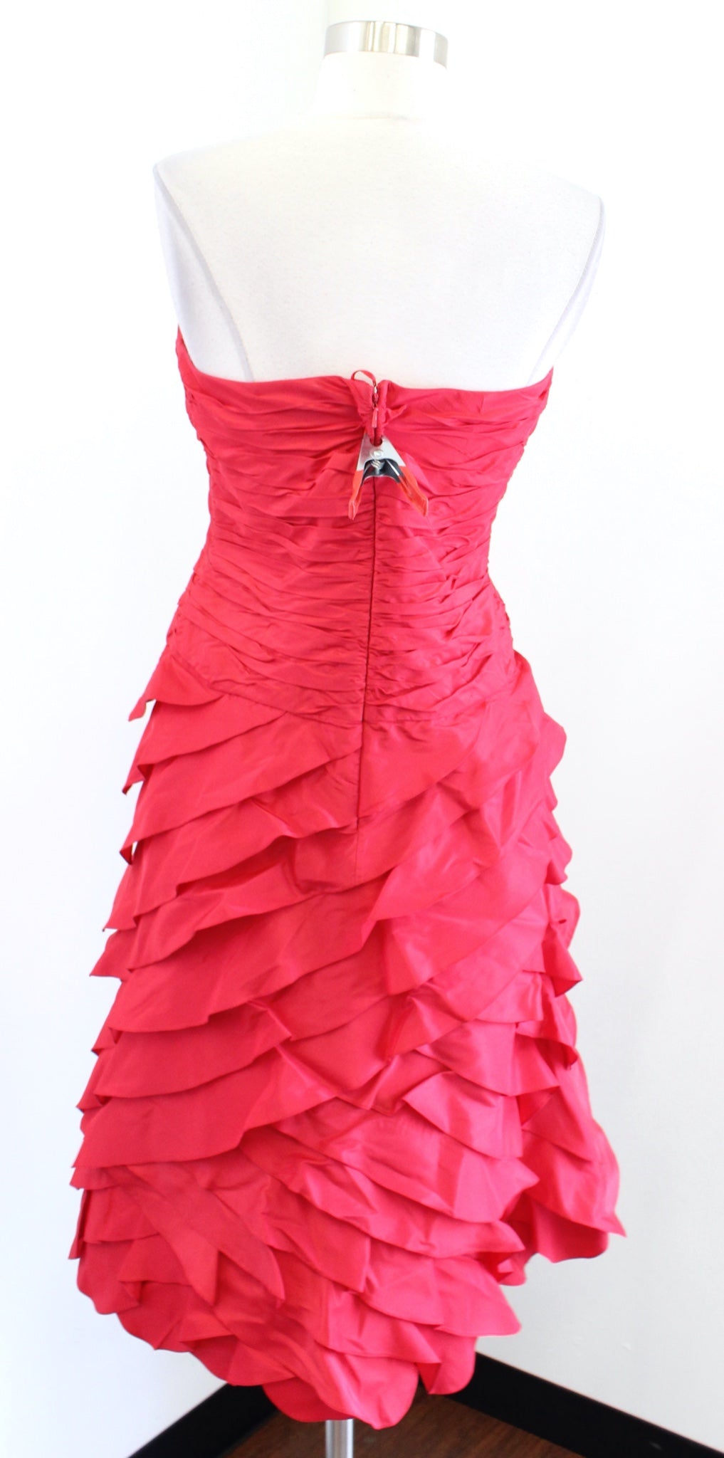 Rickie Freeman Teri Jon Red Strapless Ruffle Cocktail Evening Dress Size 8 Party