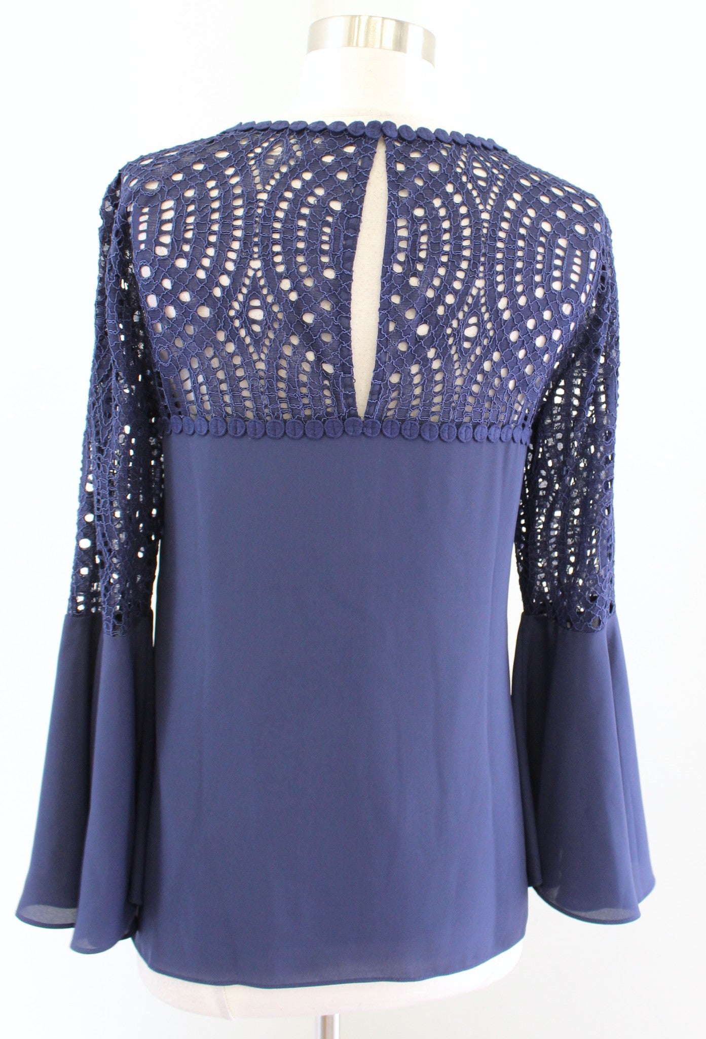 Lilly Pulitzer Amenna Navy Blue Bell Sleeve Crochet Lace Neck Top Blouse Size 8