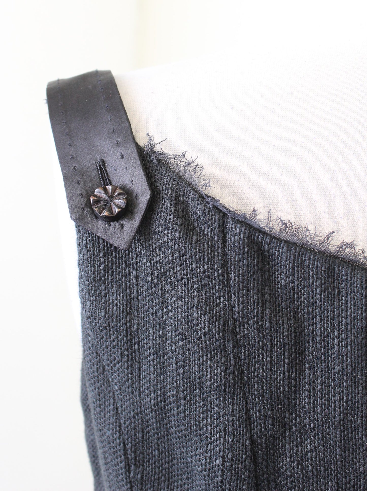 Les Copains Black Linen Blend Tweed Texture Mesh Trim Sheath Dress Size 42 Mini