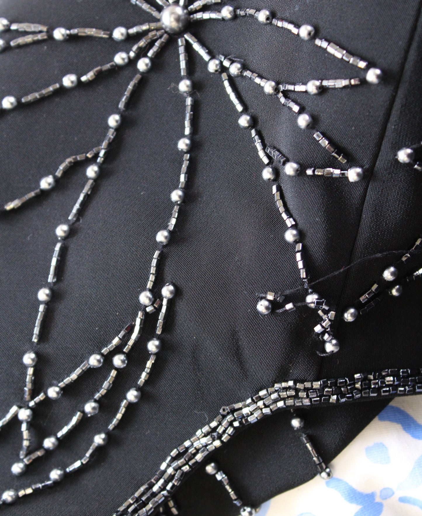 Vtg 90s Black Starburst Floral Embroidered Sequin Beaded Bolero Jacket Size 4