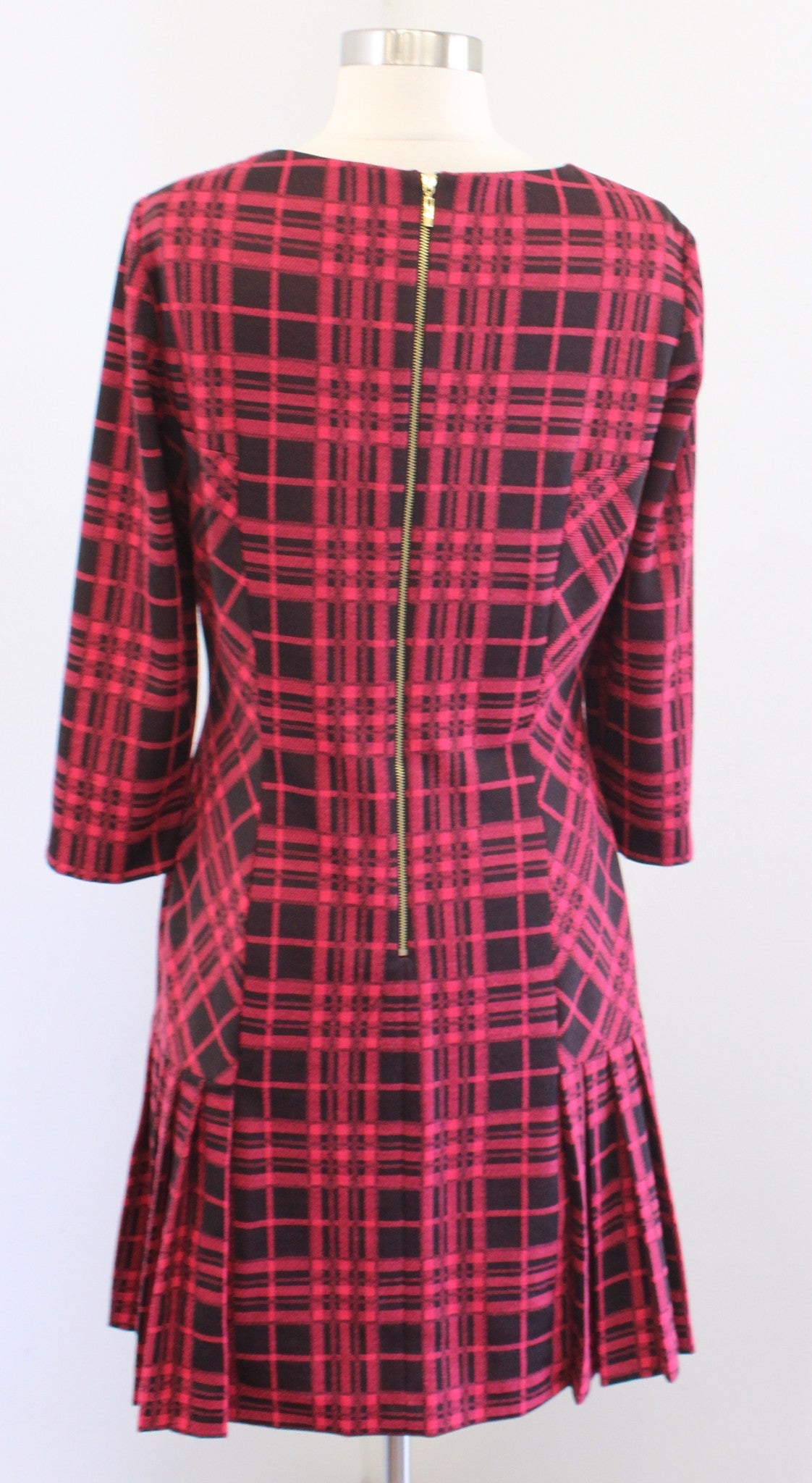 Tahari ASL Levine Red Plaid 3/4 Sleeve Pleated Hem Drop Waist Dress Size 8