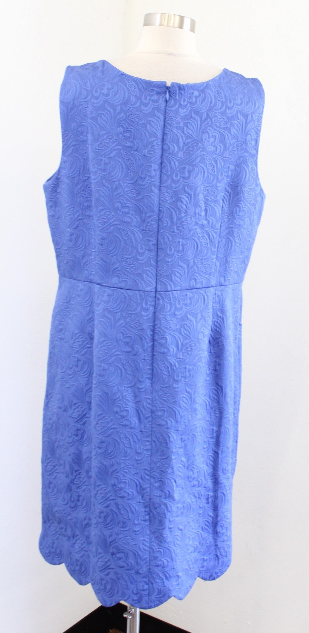 Talbots RSVP Blue Floral Matelasse Scalloped Hem Sheath Dress Size 16 Sleeveless