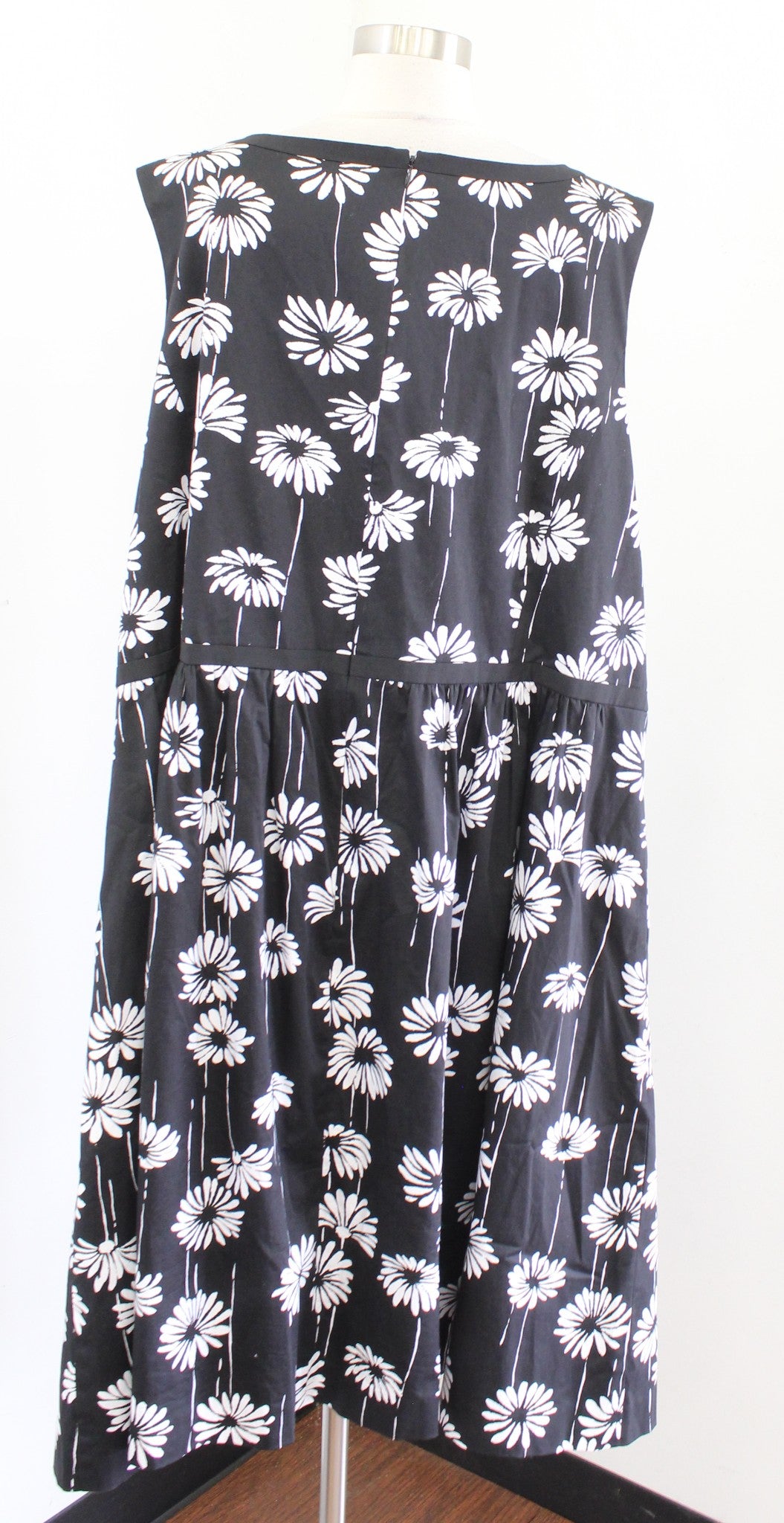 Talbots Black White Daisy Floral Print Sleeveless Flare A Line Dress Size 24W