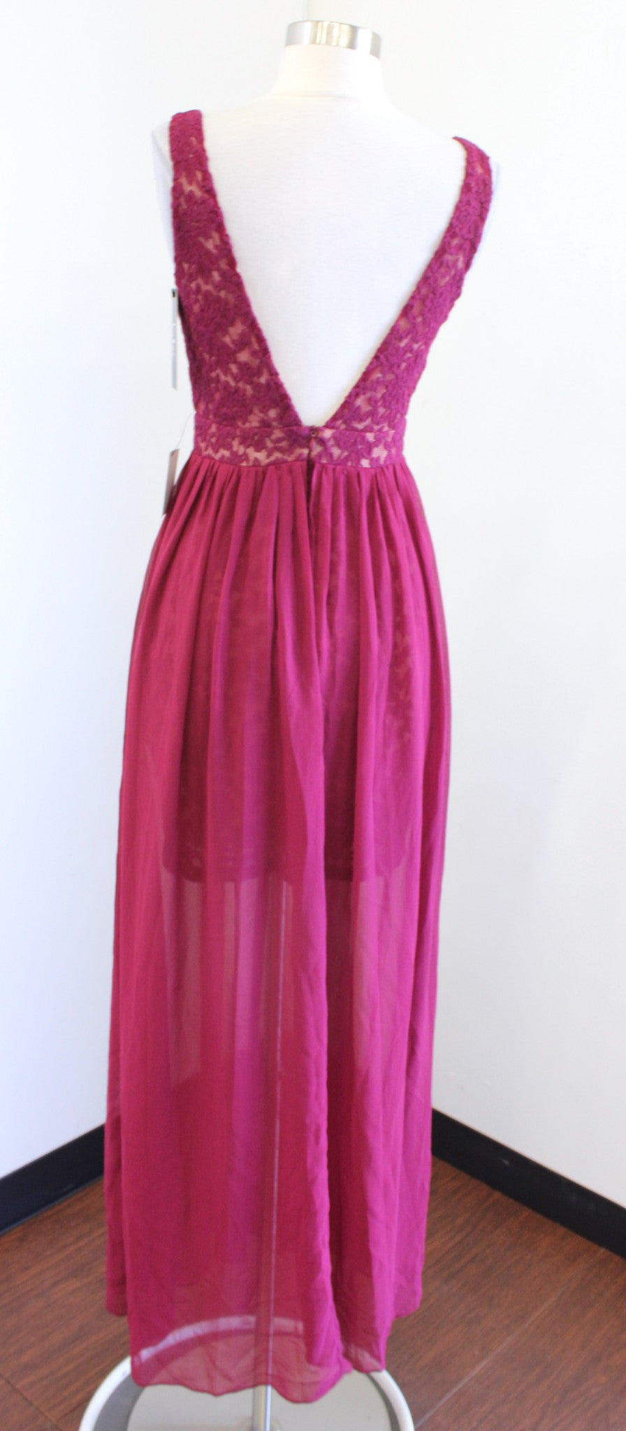 NWT Lulus Berry Lace Chiffon Hi Lo Evening Formal Party Dress Gown Size S