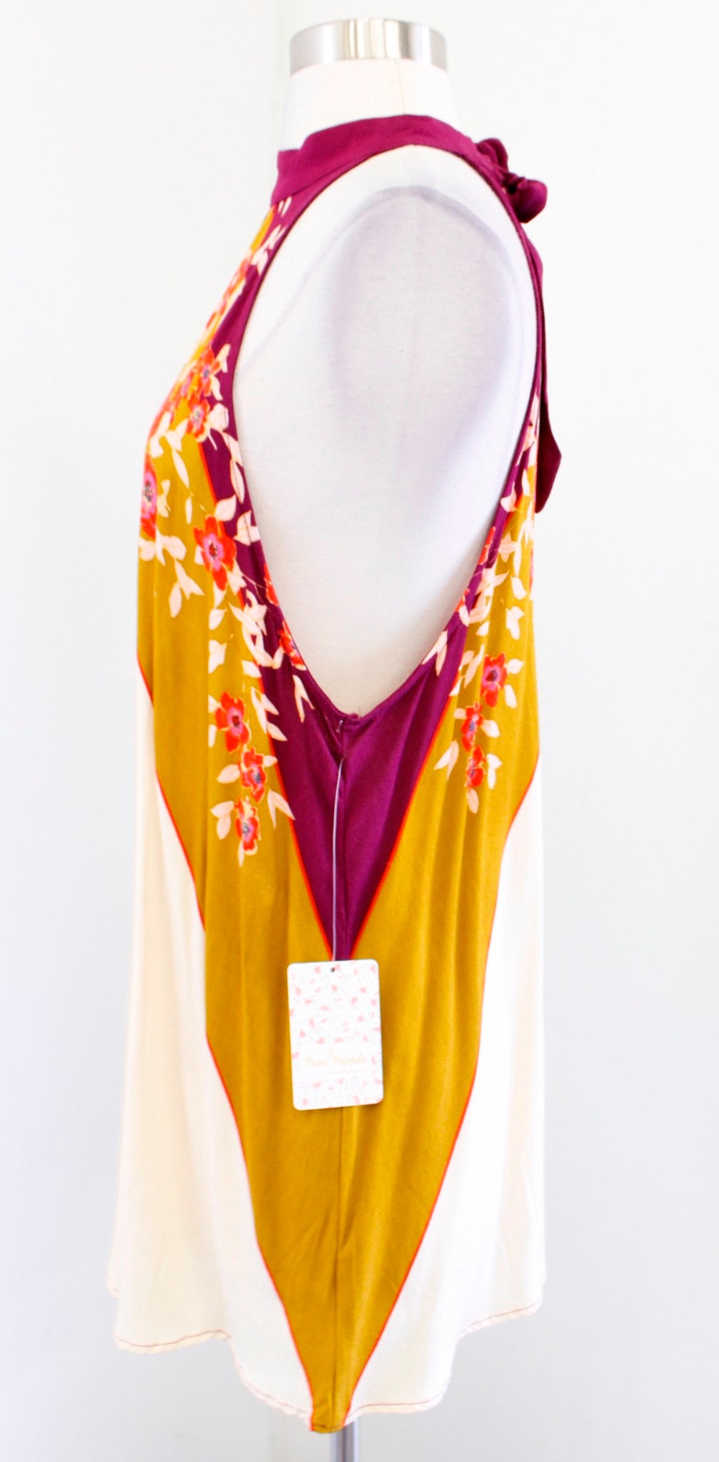 NWT Free People Beat of my Heart Tie Neck Keyhole Tunic Top Blouse sz XS Floral Sleeveless