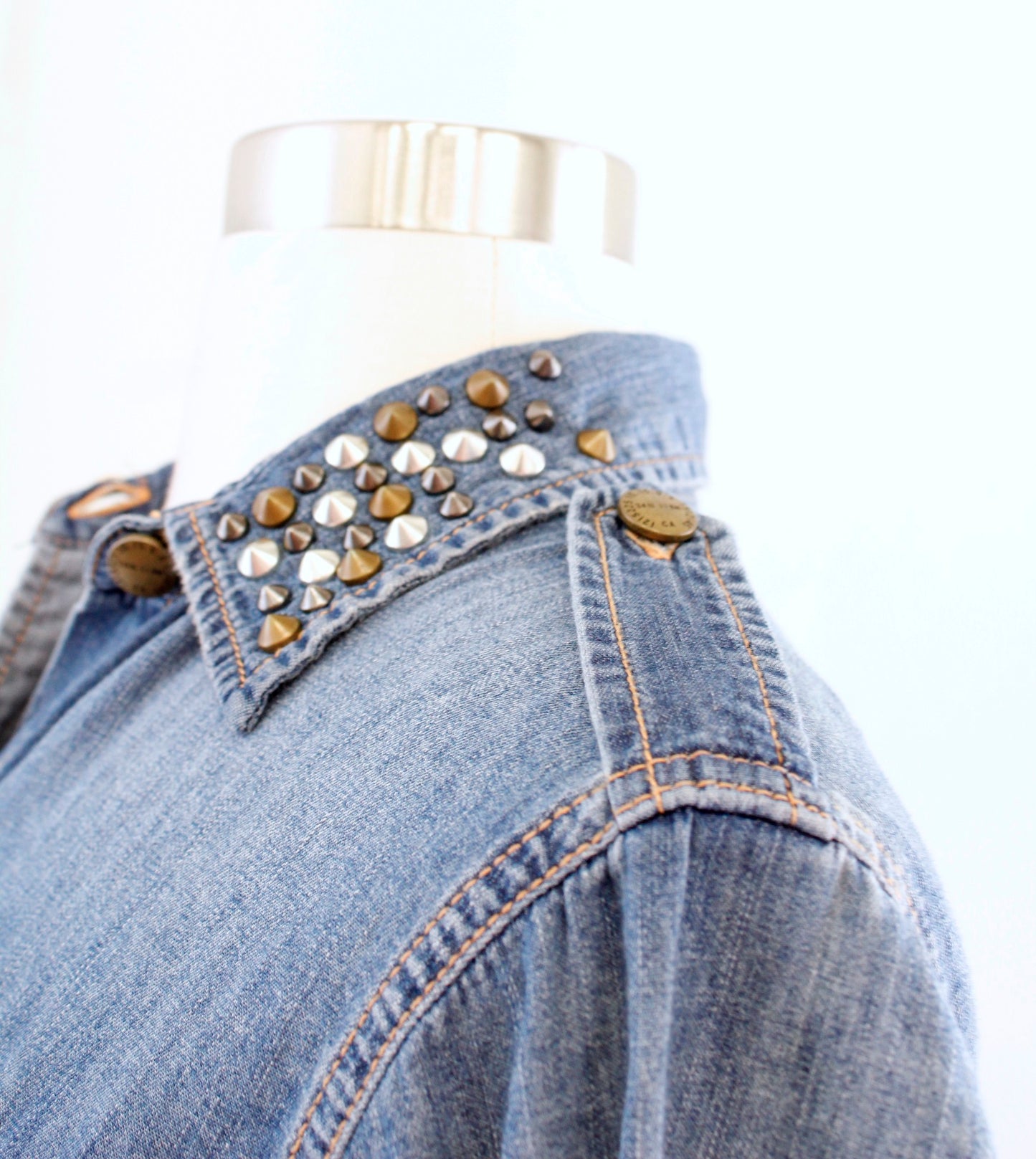 Current Elliott the Perfect Shirt in Miner Size 0 Embellished Button Down Blouse