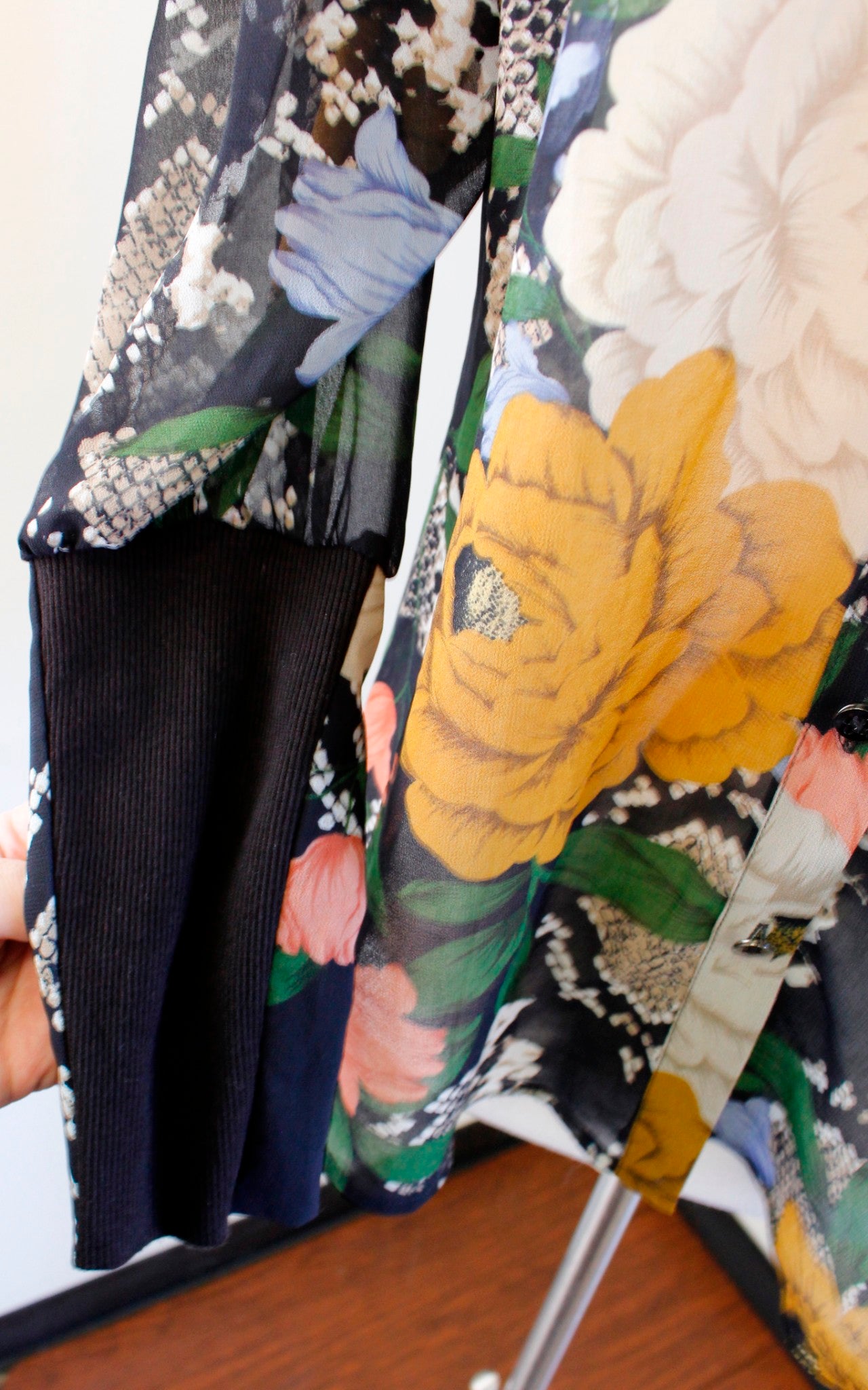 CAbi Snake Charmer Black Sheer Floral Snakeskin Print Top Blouse Size M 3762