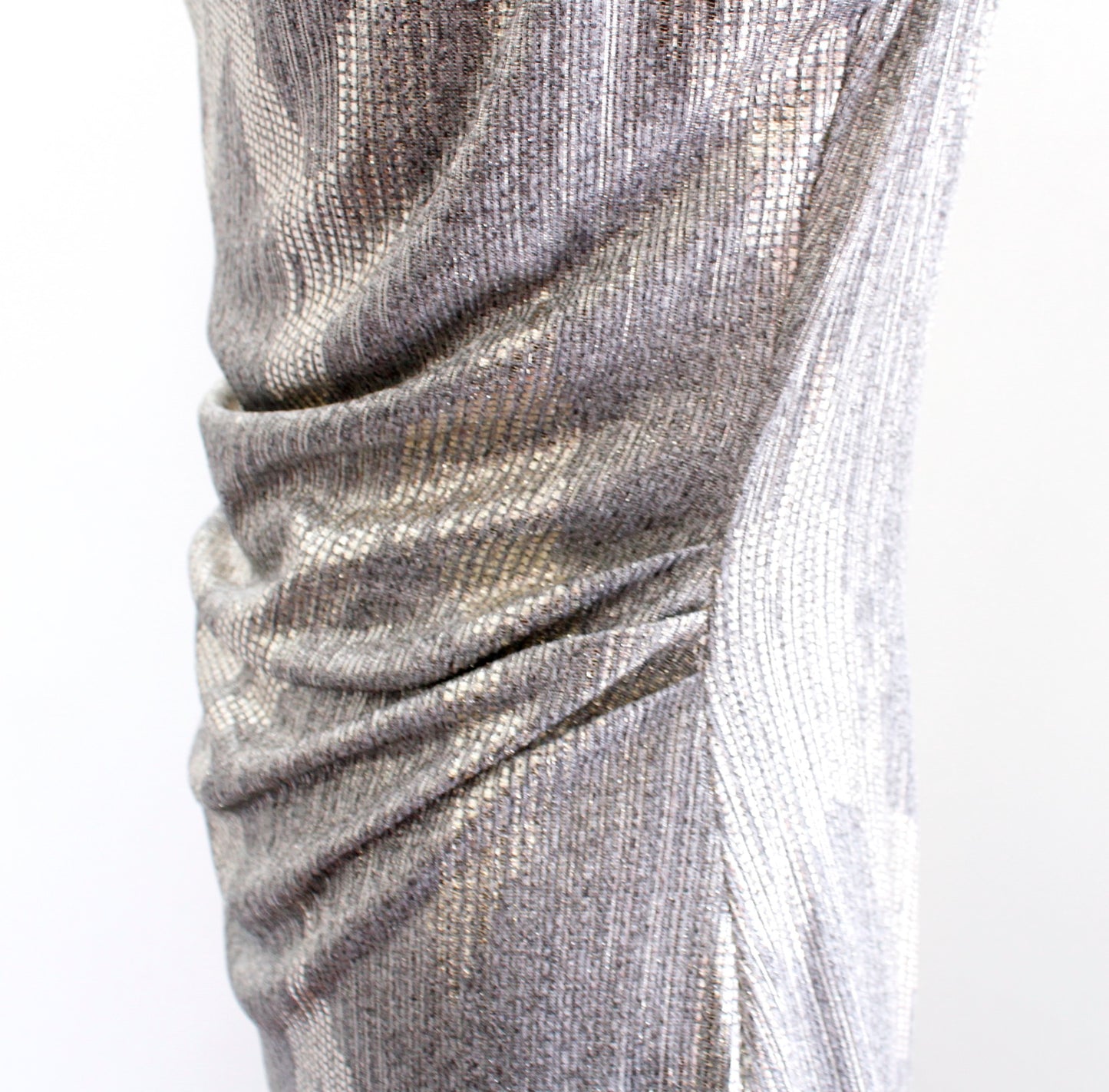 White House Black Market Gray Silver Gold Metallic Drape Neck Shift Dress Size 6