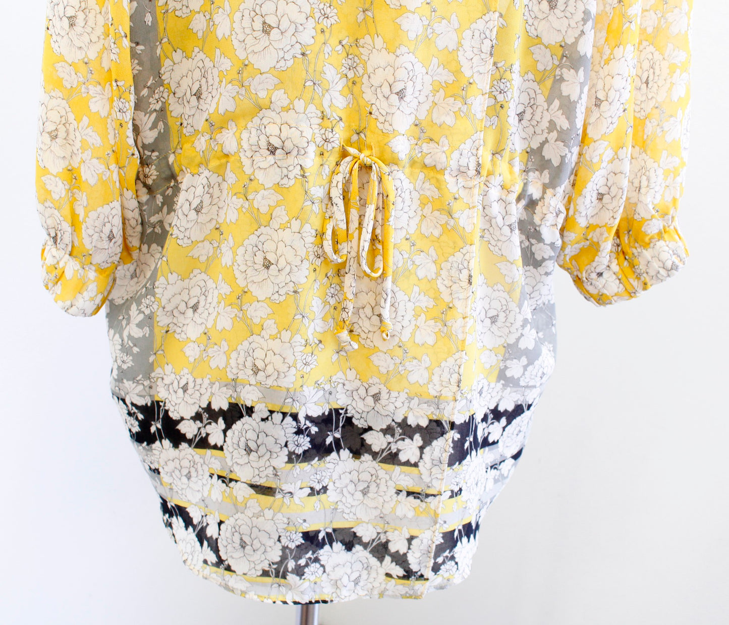 CAbi Amelia Yellow Floral Print Gathered Top Blouse Size XS Style 5173