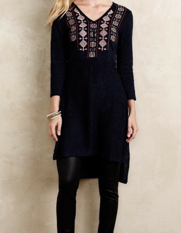 NWT Akemi + Kin Anthropologie Navy Blue Embroidered Split Hi Lo Knit Tunic Sz M