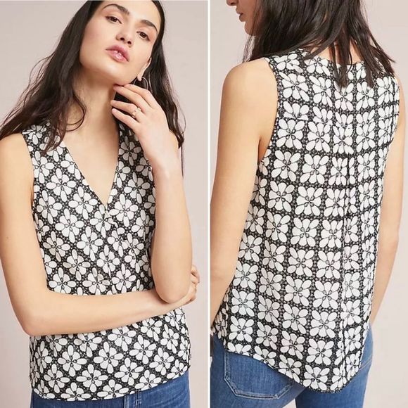 Maeve Anthropologie Coralie Black White Floral Lace Surplice Top Blouse Size 6 Sleeveless
