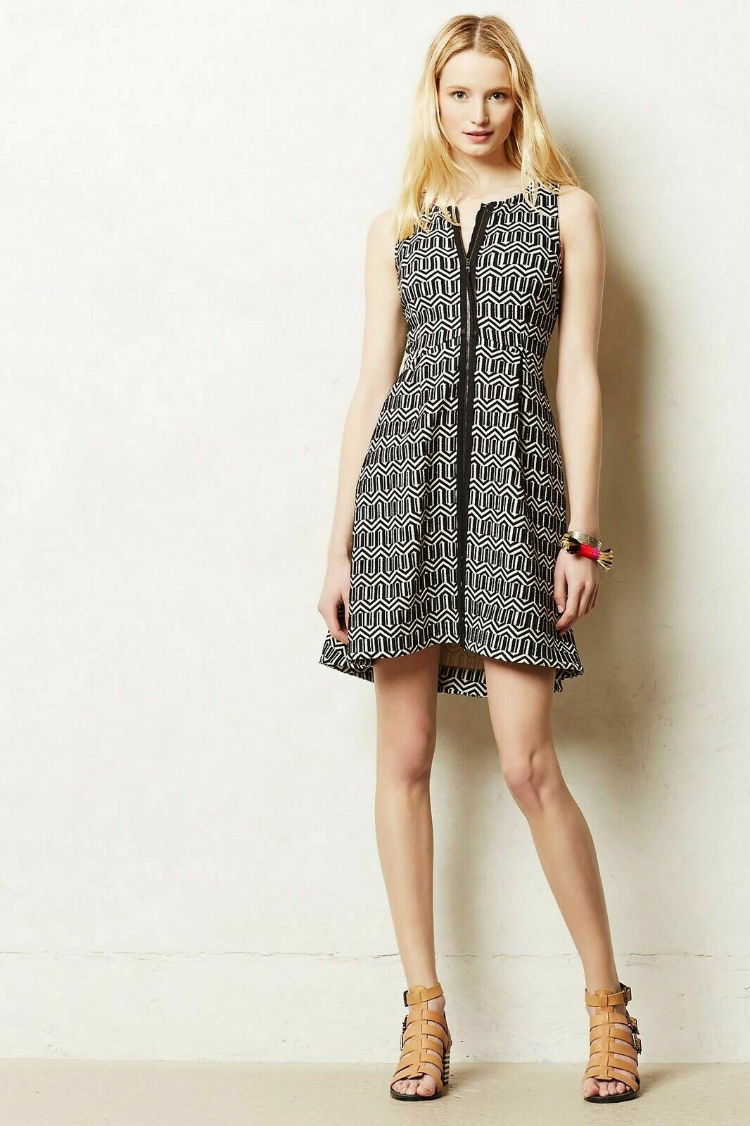 Leifsdottir Anthropologie Tonnelle Black Geometric Textured Zip Front Dress Sz 2