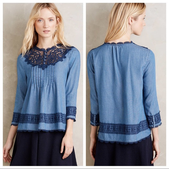 Holding Horses Anthropologie Perra Blue Lace Chambray Popover Blouse Top Size 6