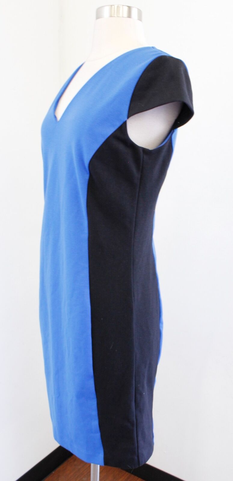 NWT Michael Kors Blue Black Color Block V Neck Cap Sleeve Knit Dress Size 8