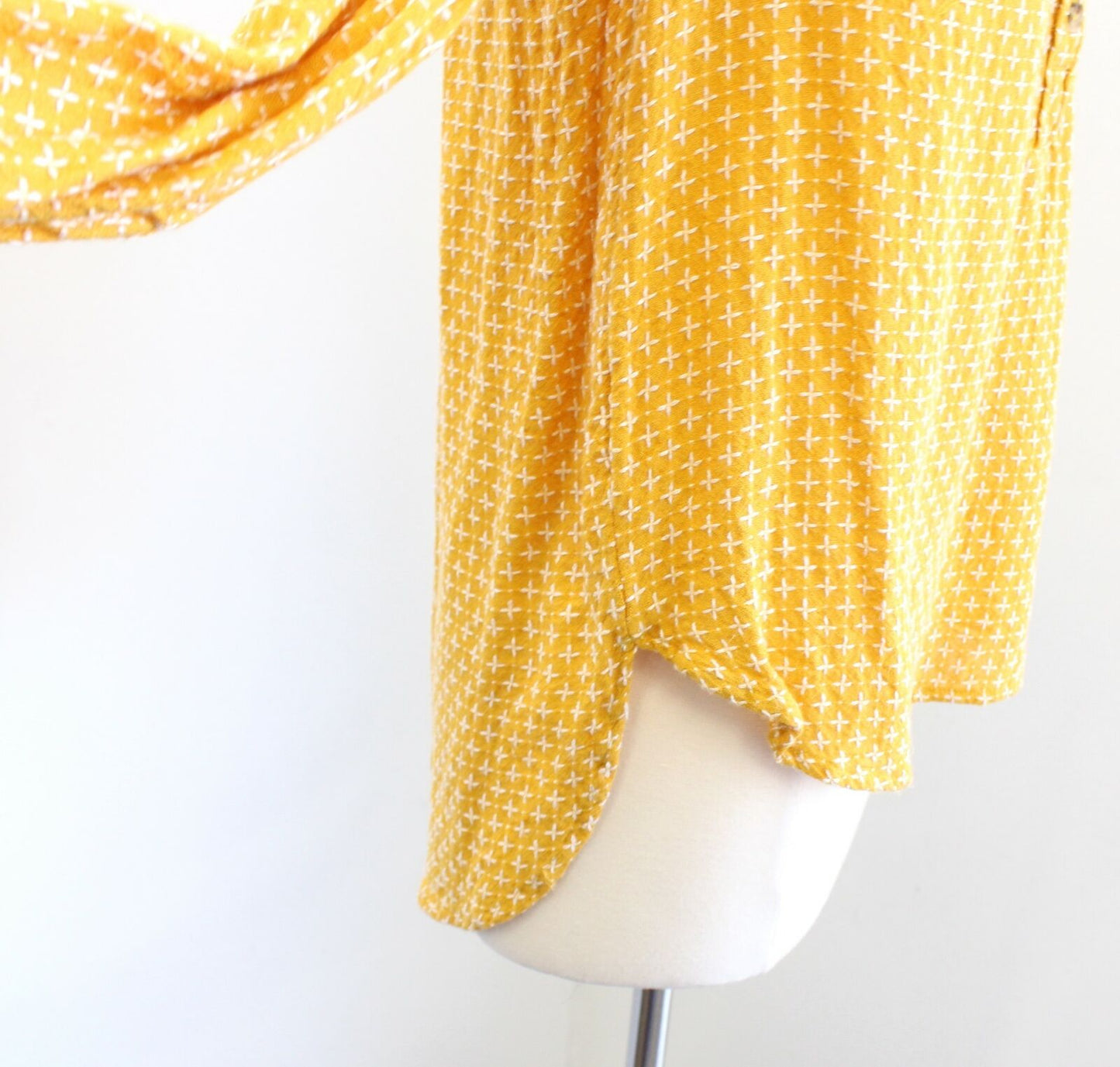Anthropologie Isadora Yellow White Embroidered Button Back Tunic Shirt Blouse XS