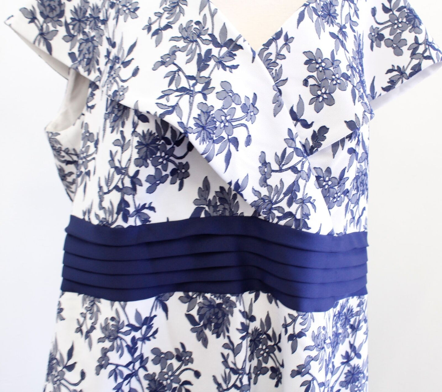 NWT Tadashi Shoji Botan Blue White Floral Cocktail Evening Dress Size 22Q 22