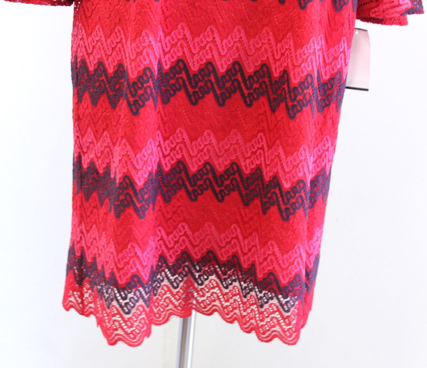 NWT Trina Turk Lovely Lace Chevron Striped Bell Sleeve Dress Size 6 Red Pink