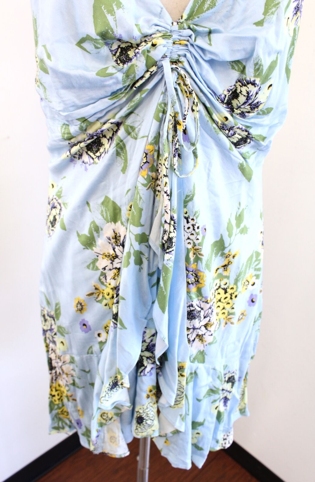 Free People Happy Heart Baby Blue Floral Ruched Mini Dress Size L V Neck