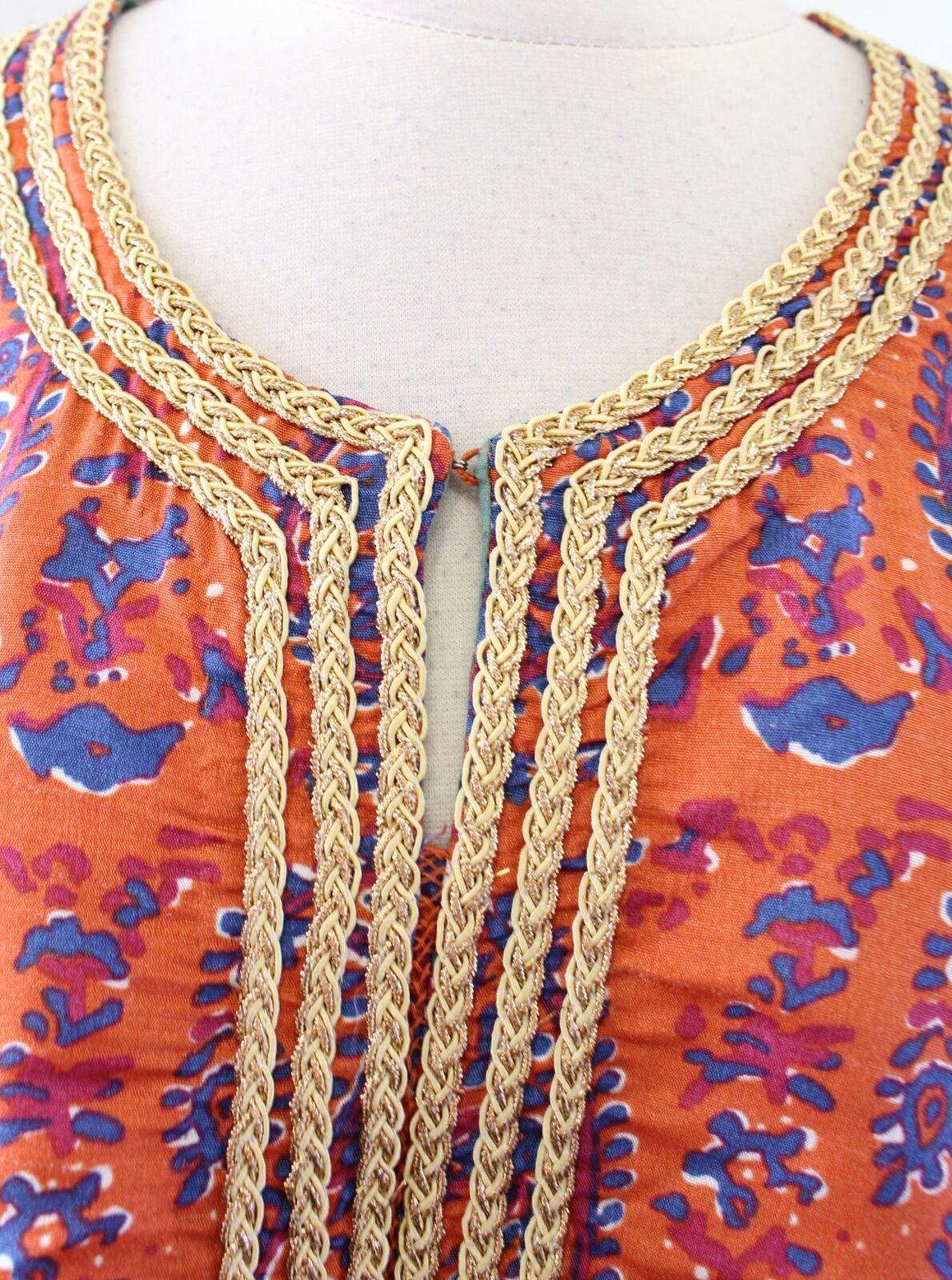 Soft Surroundings Orange Blue Paisley Print Gold Embroidered Tunic Top Blouse L