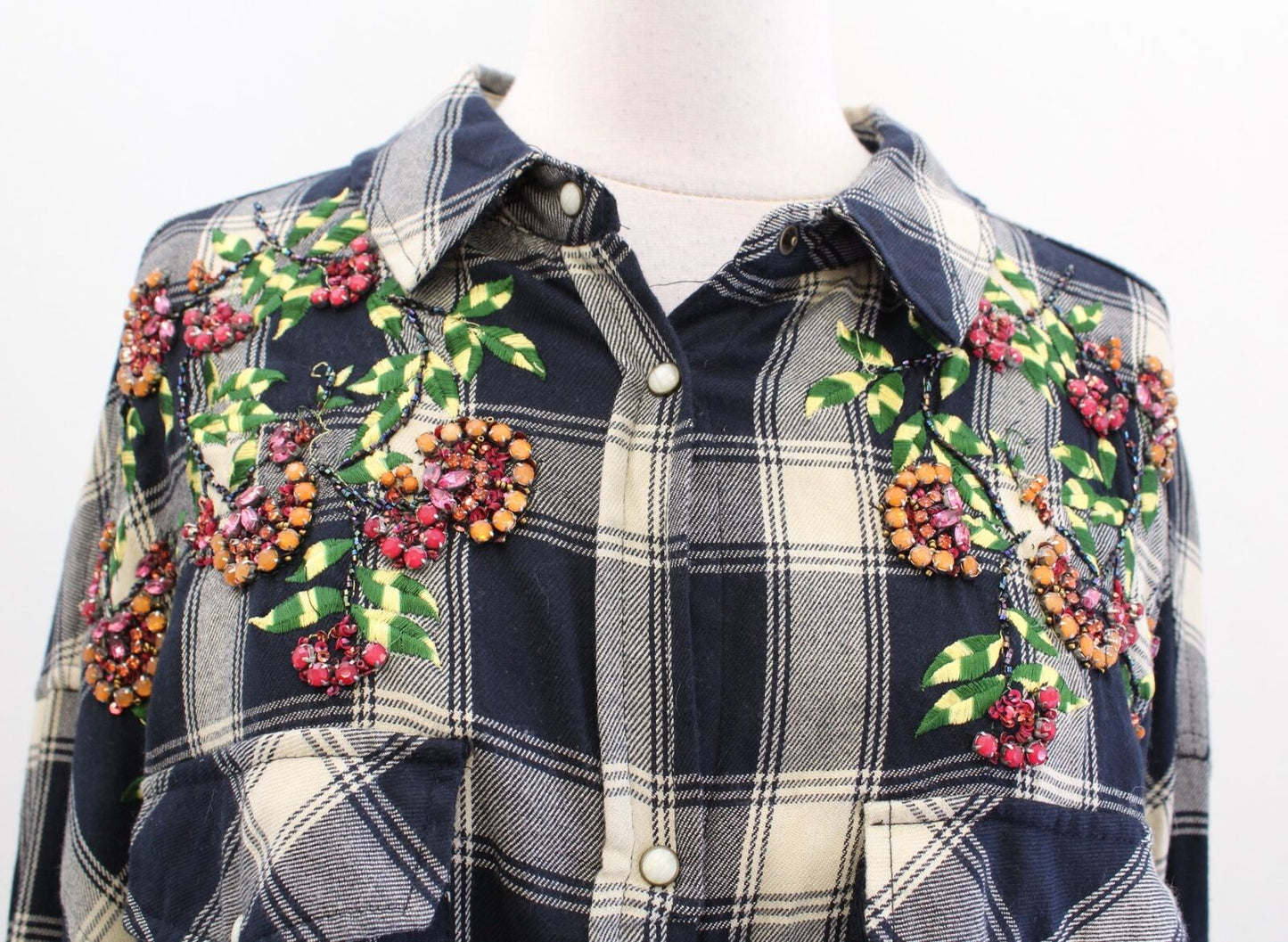 Zara Navy Blue Plaid Floral Embroidered Beaded Boyfriend Style Shirt Sz XL Snap
