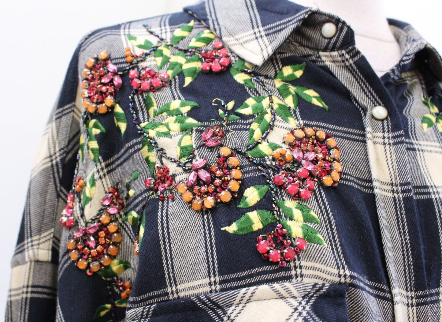 Zara Navy Blue Plaid Floral Embroidered Beaded Boyfriend Style Shirt Sz XL Snap