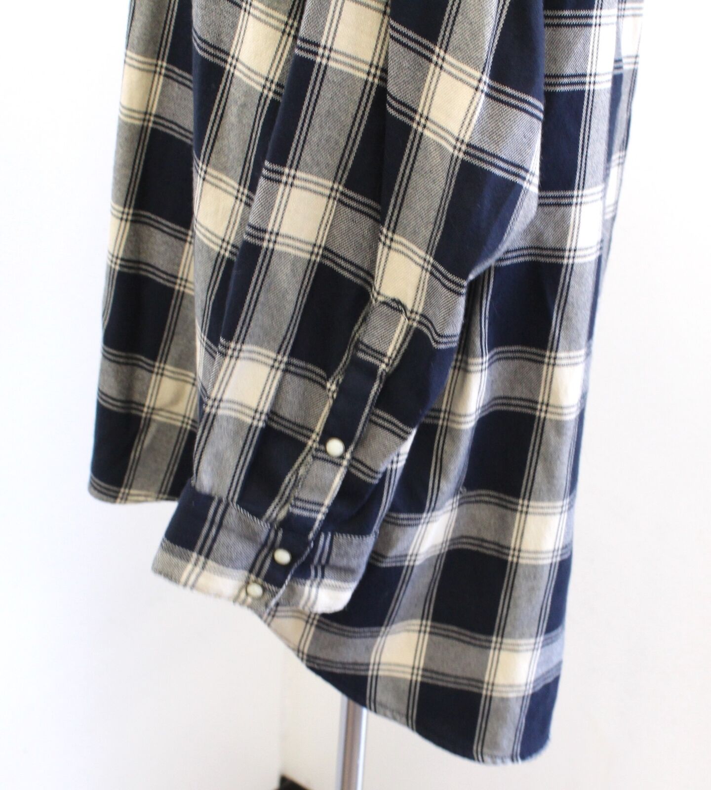Zara Navy Blue Plaid Floral Embroidered Beaded Boyfriend Style Shirt Sz XL Snap