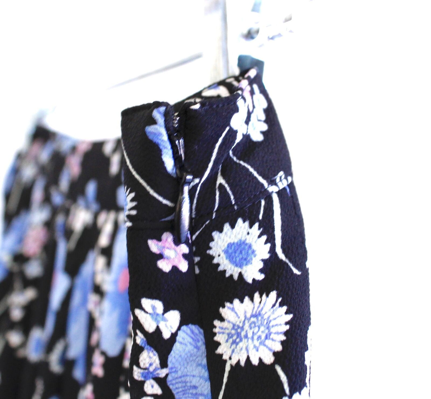 NWT $109 Talbots Pleated Wildflowers Floral Print Midi Skirt Size 14 Black Blue