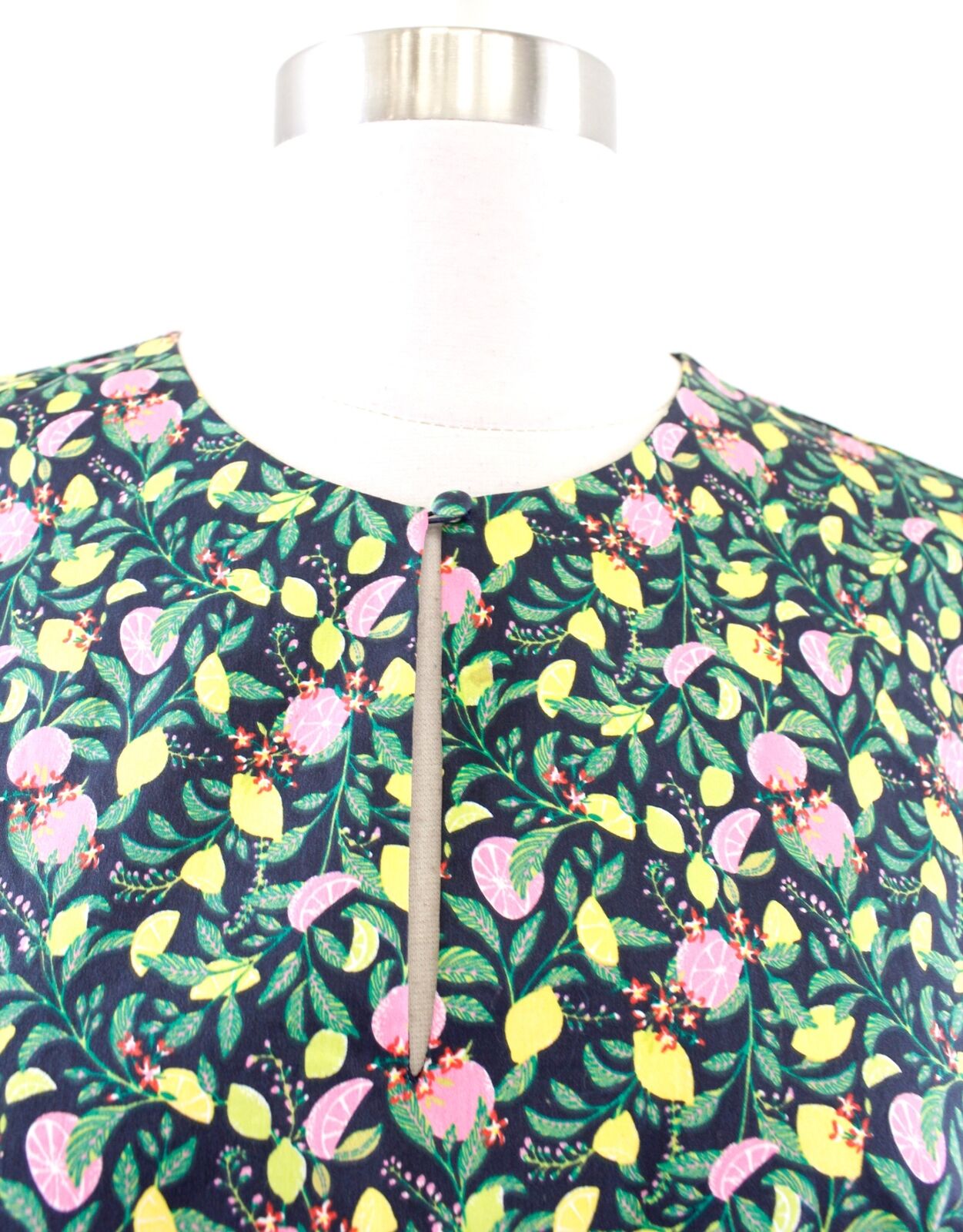 1901 Lemon Grapefruit Novelty Print Scalloped Trim Shell Tank Top Blouse PS SP