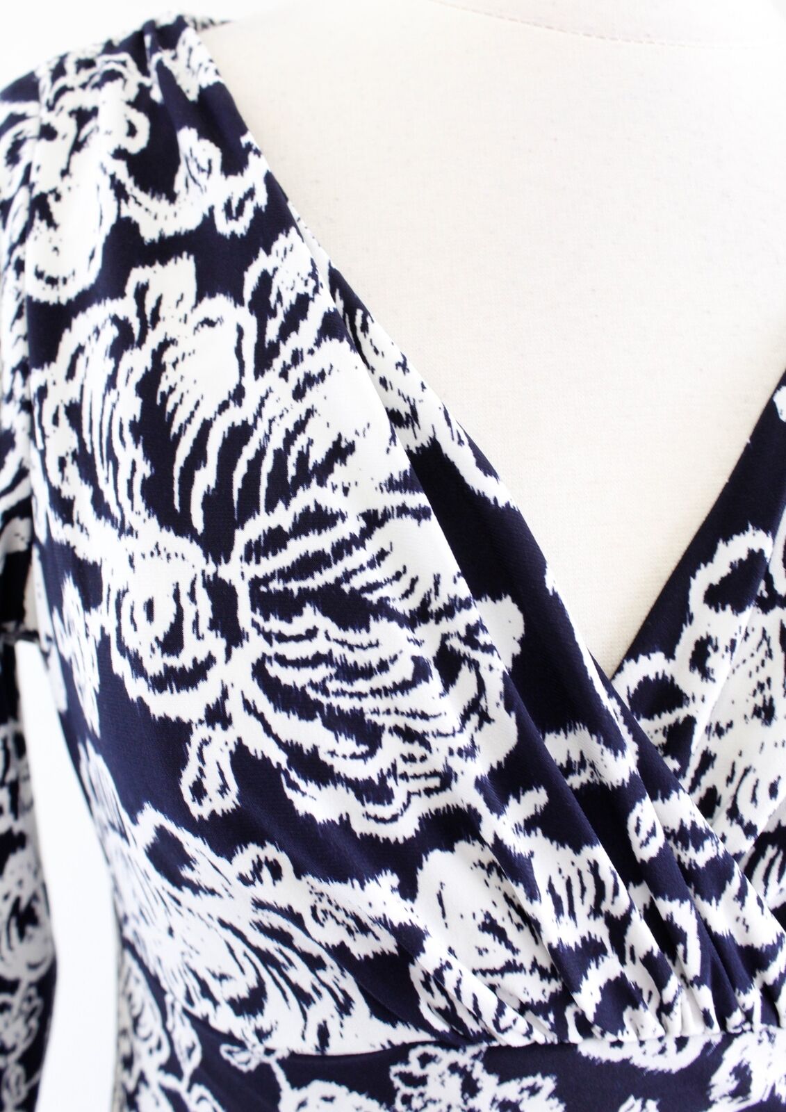 Lauren Ralph Lauren Navy Blue White Floral Print Ruched Wiggle Sheath Dress Sz 6