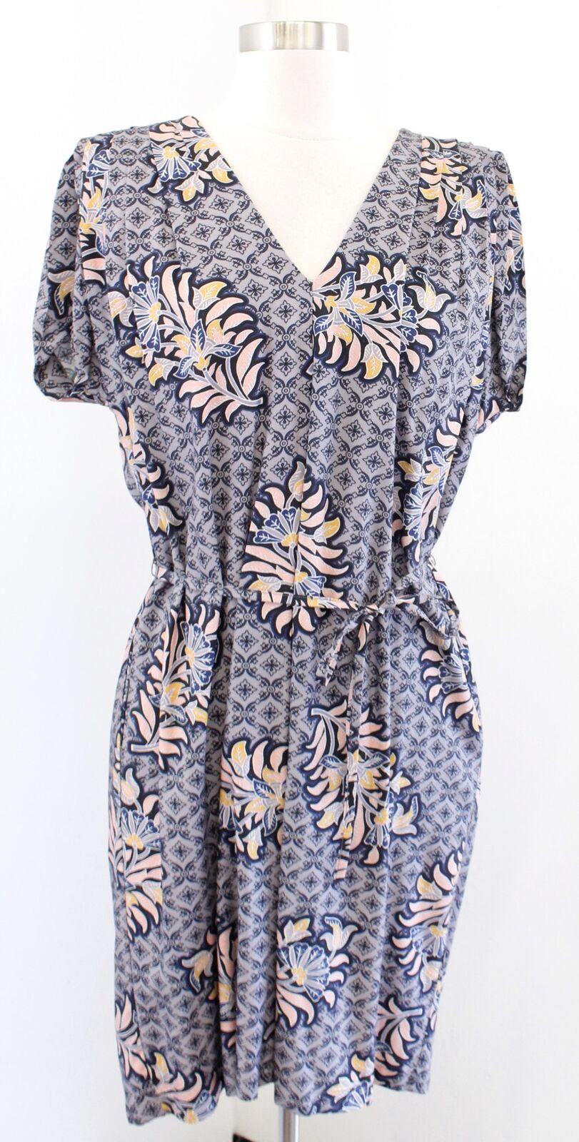 The Odells Gray Floral Print V Neck Tie Waist Shift Dress Size S Geometric