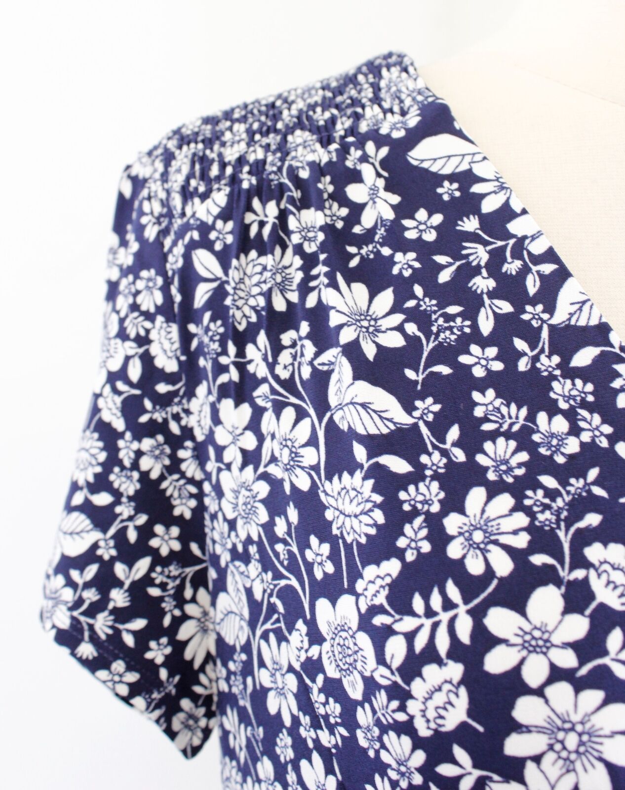 NWT Maggy London x Stitch Fix Navy Blue White Floral Print Jersey Dress Size 10