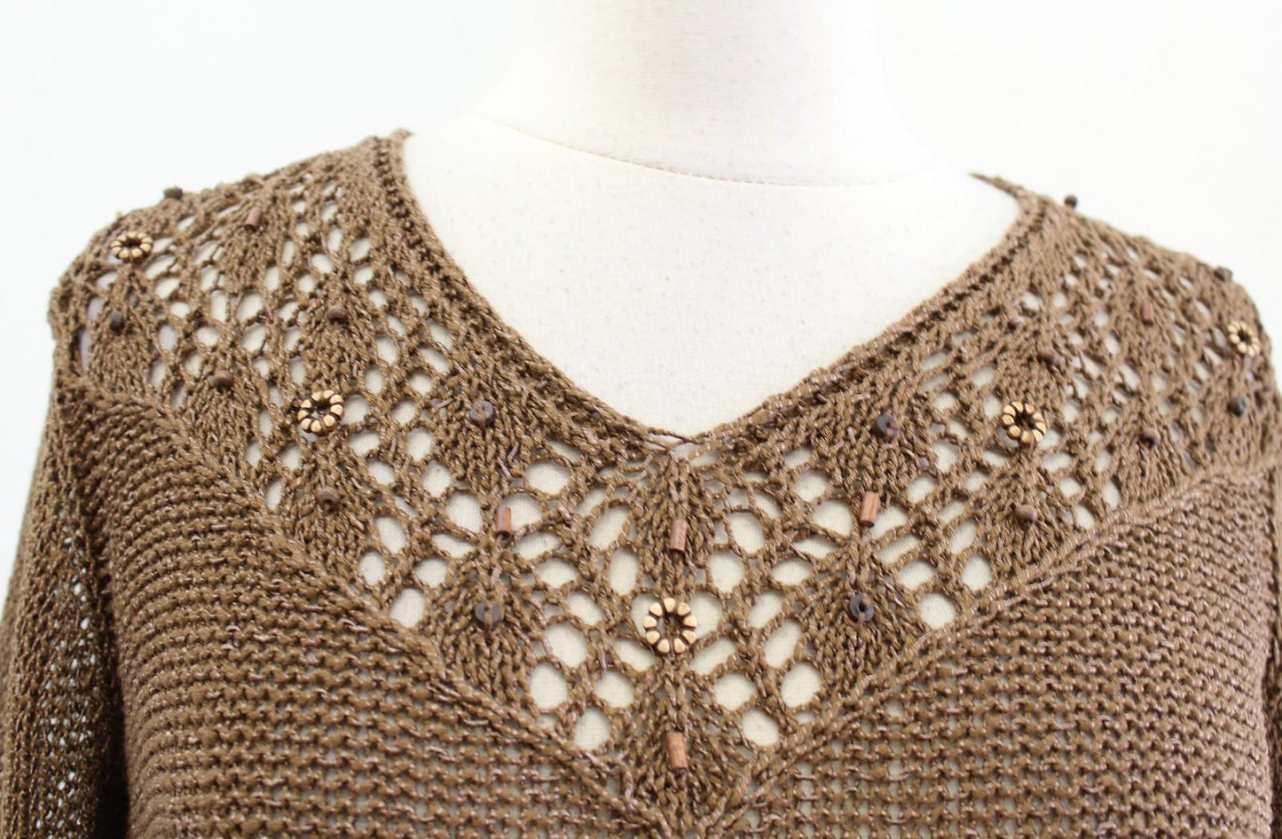BCBGMAXAZRIA Sweater Womens Medium Brown Beaded Crochet V Neck Knit Pullover Y2k
