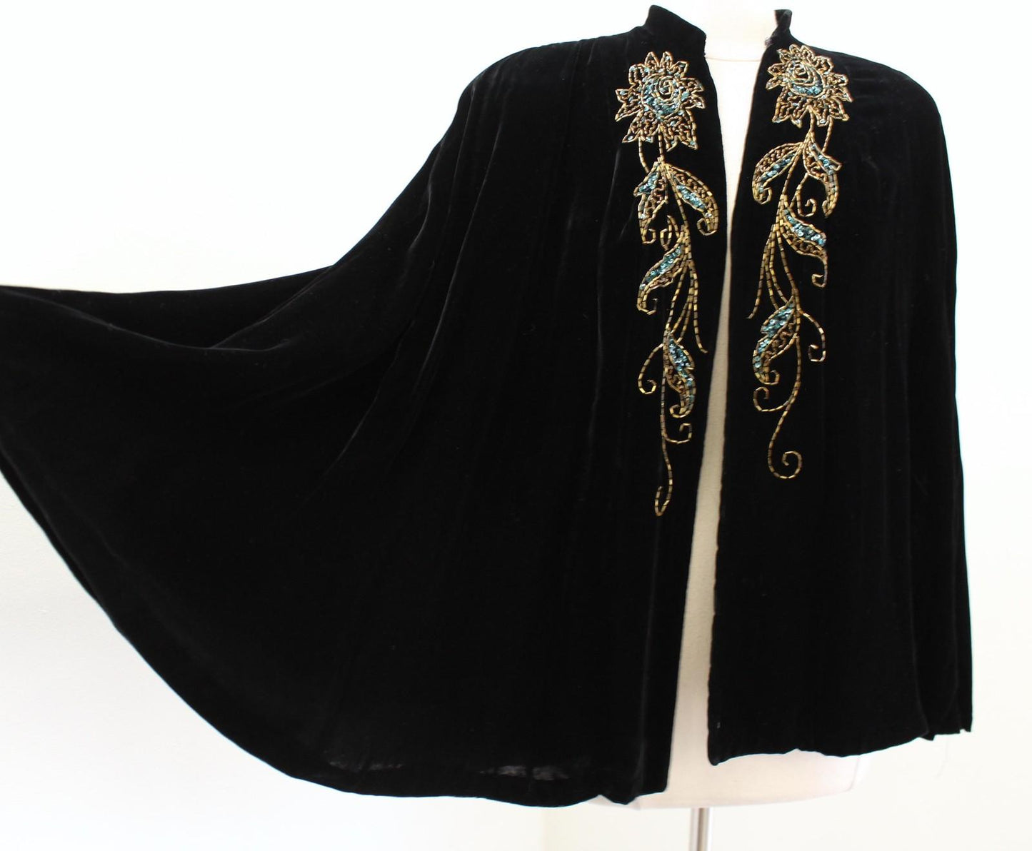 Vtg Black Velvet Beaded Sequin Floral Cape Womens 16 Formal Evening Party