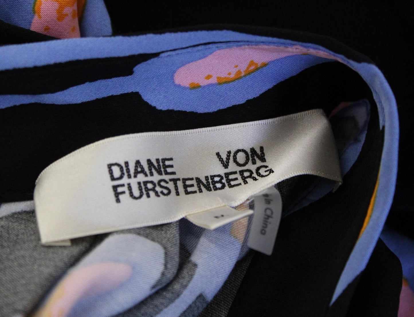 Diane Von Furstenberg Silka Dress Womens M Black Floral Keyhole Shift Mini Blue