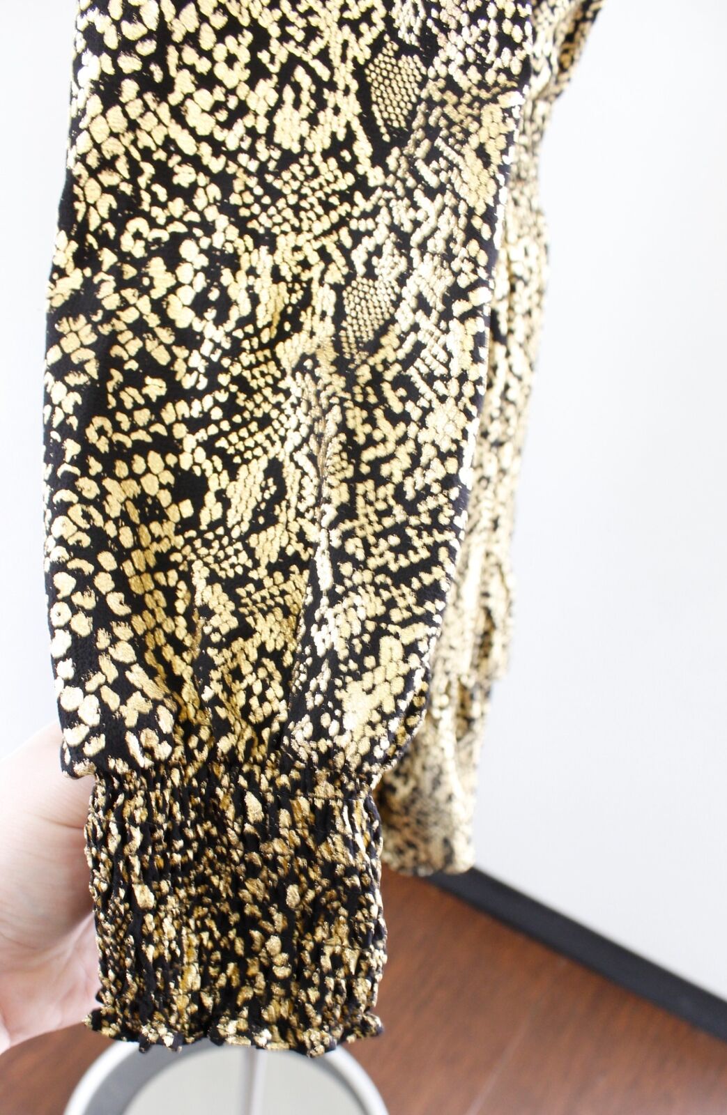 Michael Kors Black Gold Snakeskin Print Smocked Surplice Flounce Dress Size XS