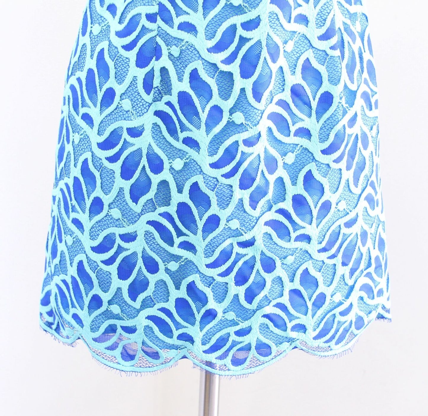 Lilly Pulitzer Avalon Brewster Blue Floral Lace Mini Dress Size 00 Sheath