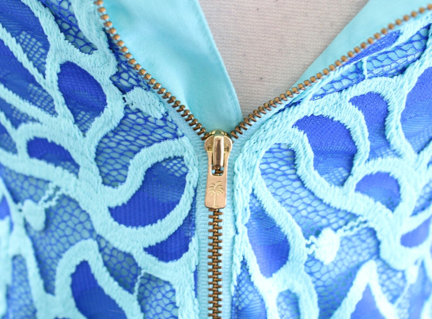 Lilly Pulitzer Avalon Brewster Blue Floral Lace Mini Dress Size 00 Sheath