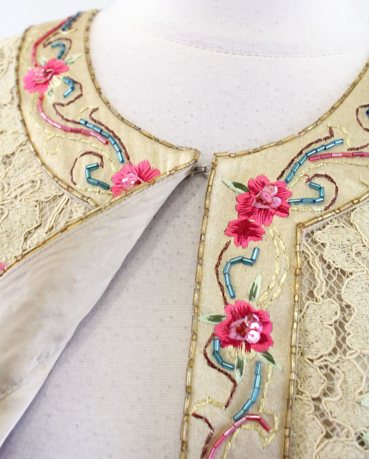 Vtg 2000s Gold - Tan Ornate Floral Embroidered Lace Sequin Jacket Size 16 L / XL